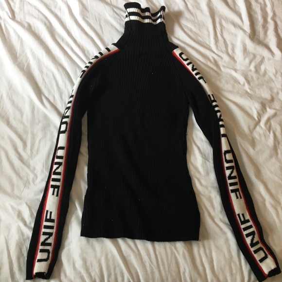 UNIF Bad Sport mock neck in black - Picture 2 of 4
